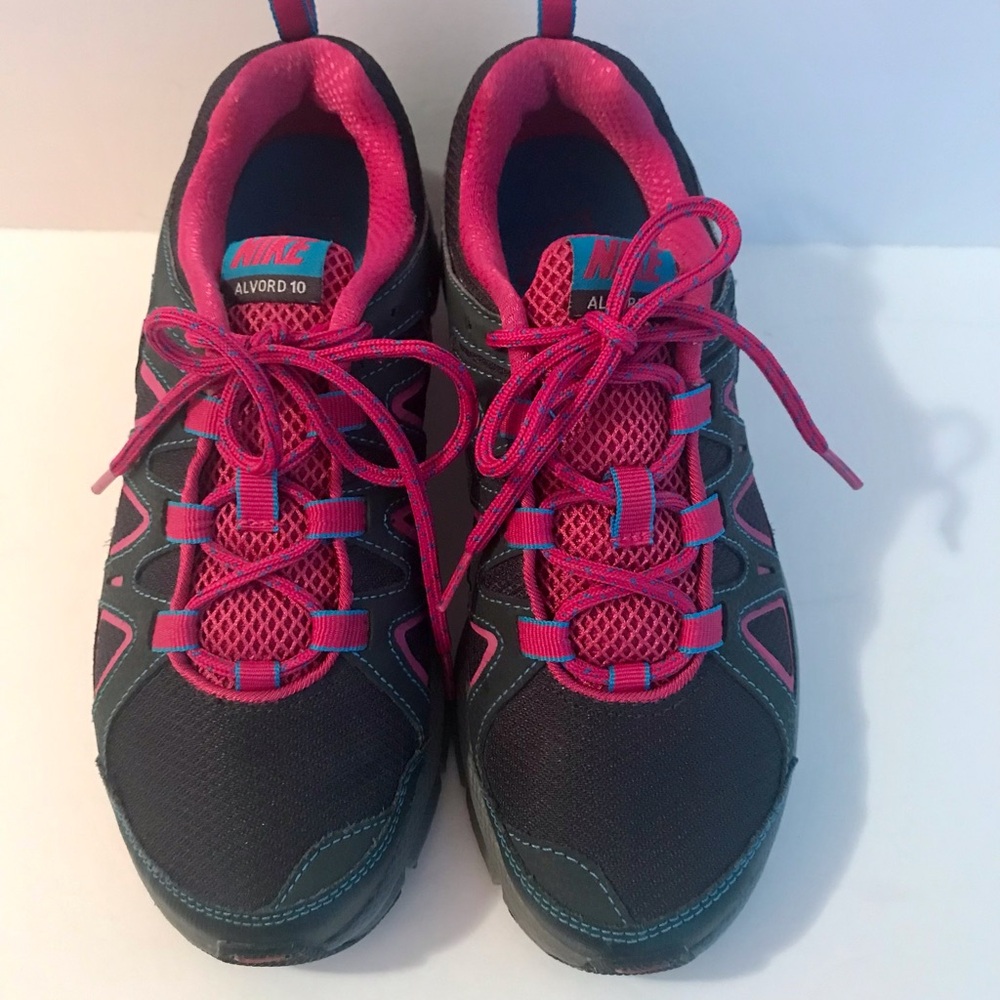 NIKE AIR,   ALVORD 10, TRAIL WIMEN’S.
